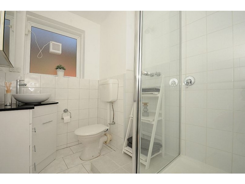 1/23 Merlyn Avenue, Clayton South VIC 3169