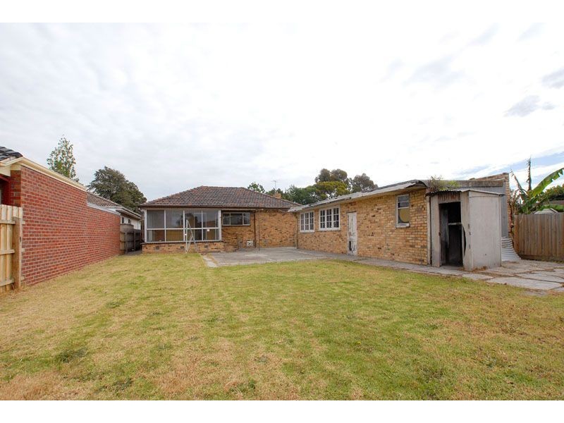 33 Rayhur Street, Clayton South VIC 3169