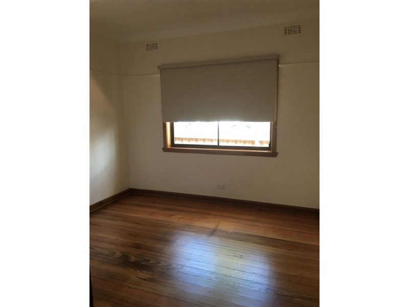 33 Thomas Street, Clayton VIC 3168