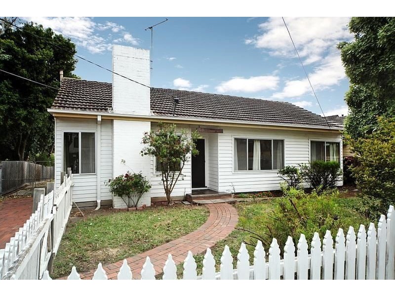 33 Glenbrook Avenue, Clayton VIC 3168