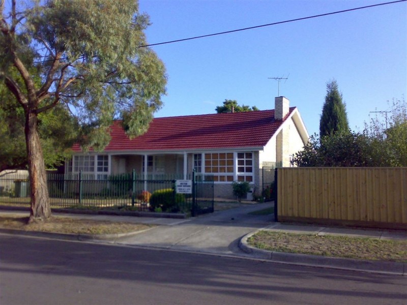 12 Saxon Street, Burwood East VIC 3151