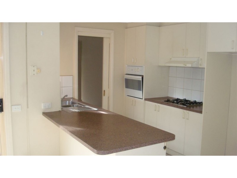 101 Madeleine Rd, Clayton VIC 3168