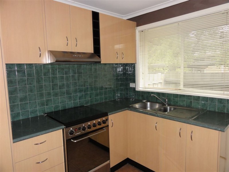 2/11 Burns Avenue, Clayton South VIC 3169