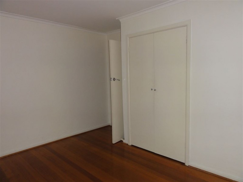 2/11 Burns Avenue, Clayton South VIC 3169