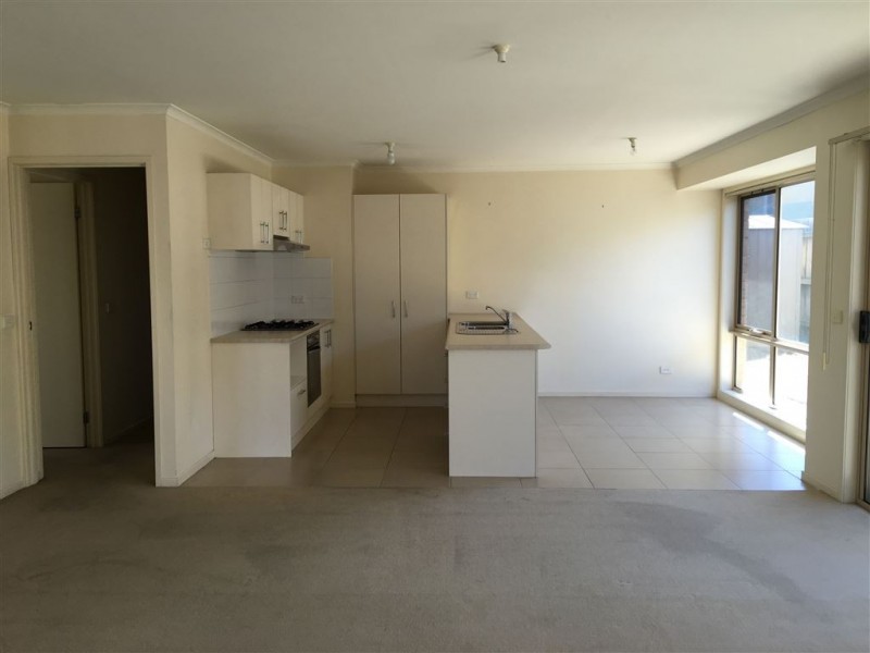 3/5 Norham Court, Berwick VIC 3806