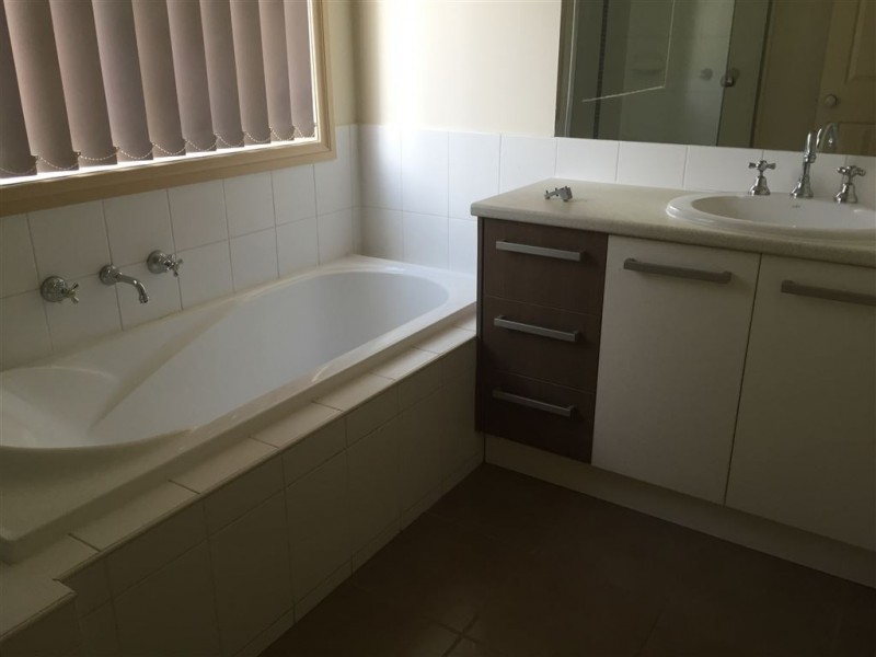 2/24 Knight Street, Clayton South VIC 3169