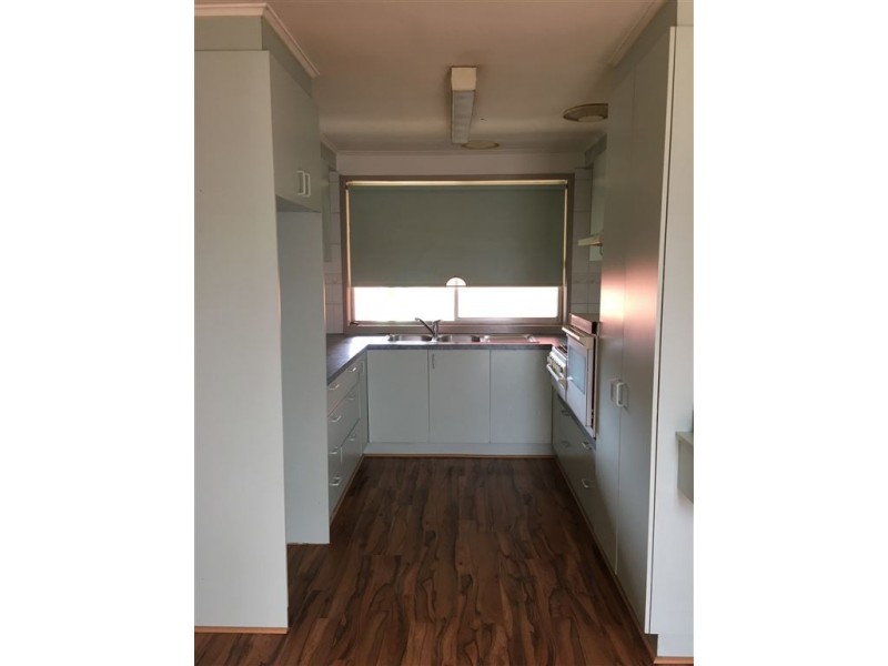 9 Bushland Avenue, Clarinda VIC 3169