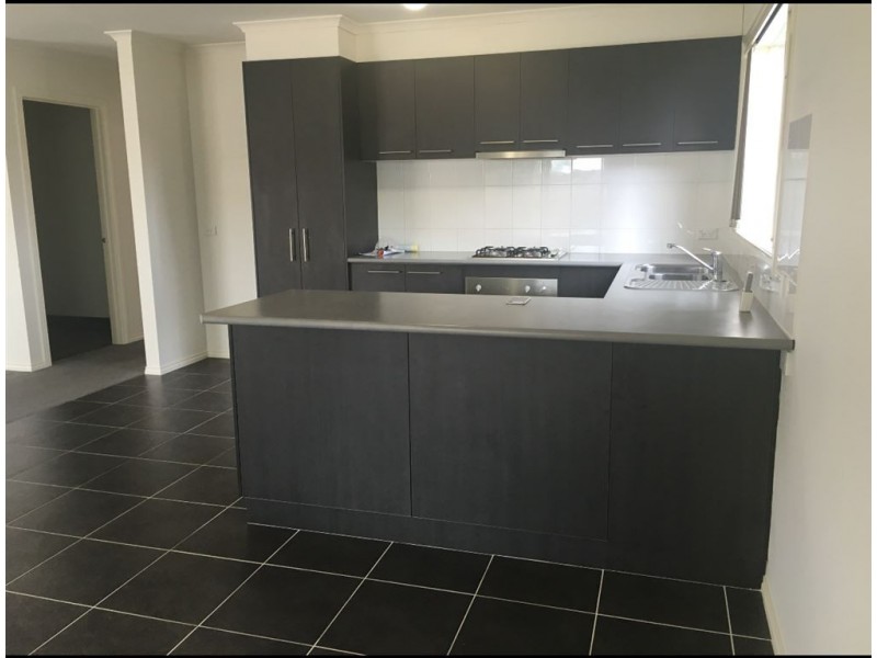 6/40 Army Road, Pakenham VIC 3810