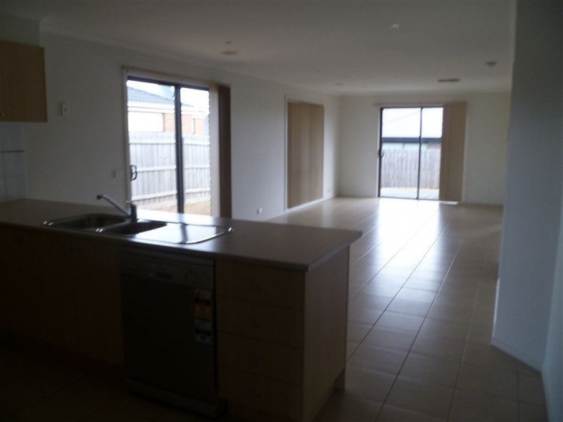 36 Sing Crescent, Berwick VIC 3806