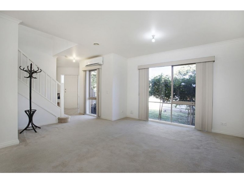 2/71 Marshall Avenue, Clayton VIC 3168