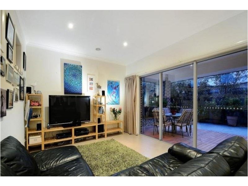 34 Kilburn Place, Pakenham VIC 3810