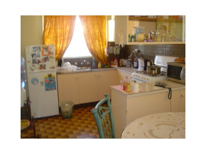 11 Glencannon Crescent, Clayton VIC 3168