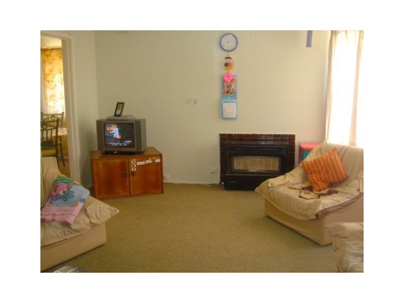 11 Glencannon Crescent, Clayton VIC 3168