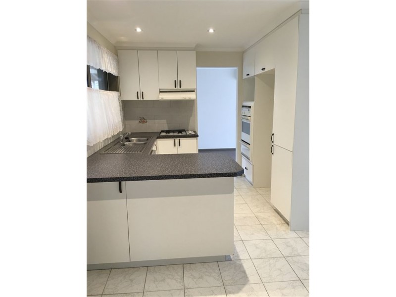 2/6 Clark Court, Berwick VIC 3806