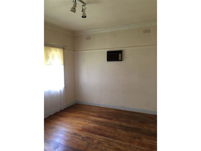 8 Donald Street, Clayton VIC 3168