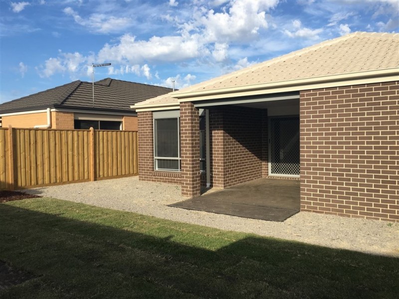 33 Leyland Drive, Narre Warren South VIC 3805