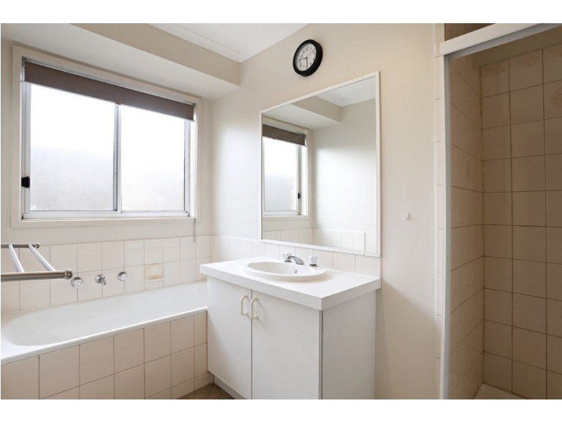 2/21 Laura Street, Clayton South VIC 3169