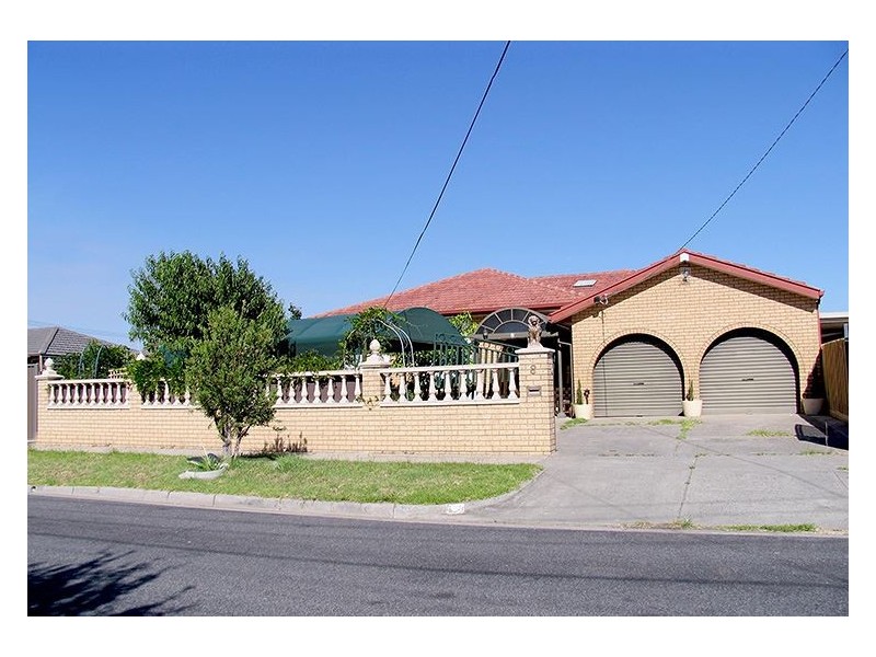 8 Wisteria Court, Clarinda VIC 3169
