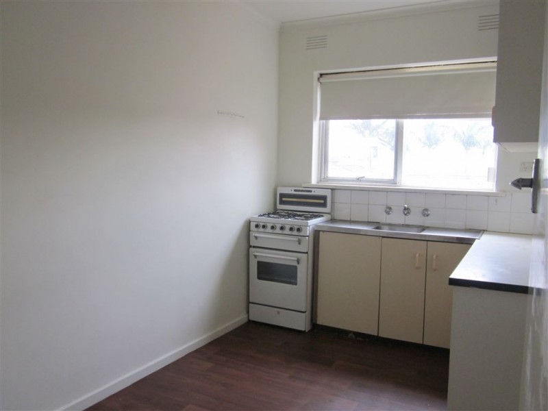 8/42 Victoria Avenue, Springvale VIC 3171