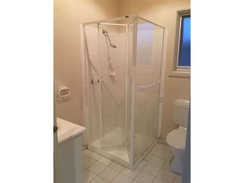 Room 5/49 Beddoe Avenue, Clayton VIC 3168