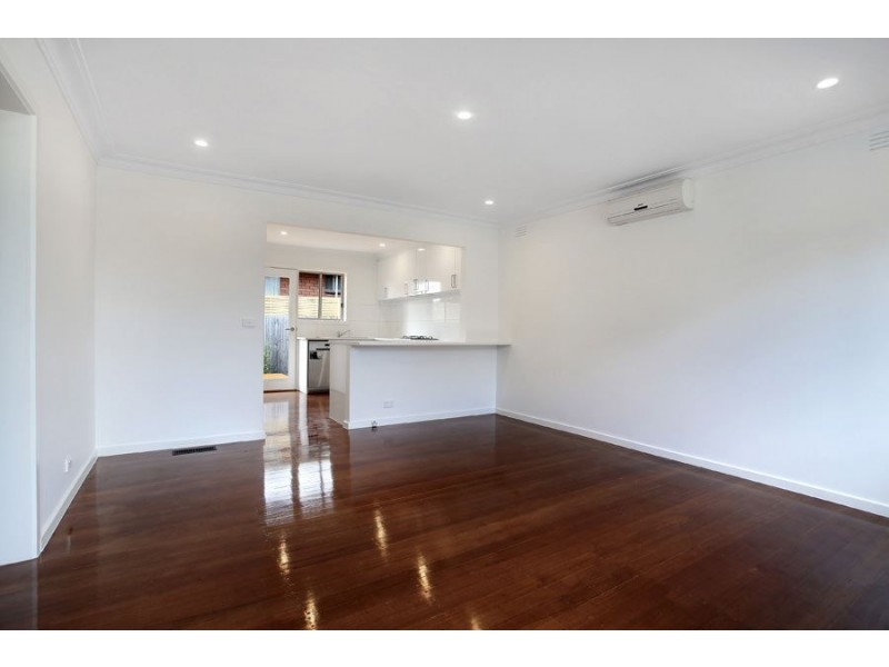 2/1 Oakes Avenue, Clayton South VIC 3169