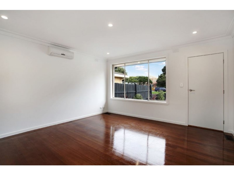 2/1 Oakes Avenue, Clayton South VIC 3169