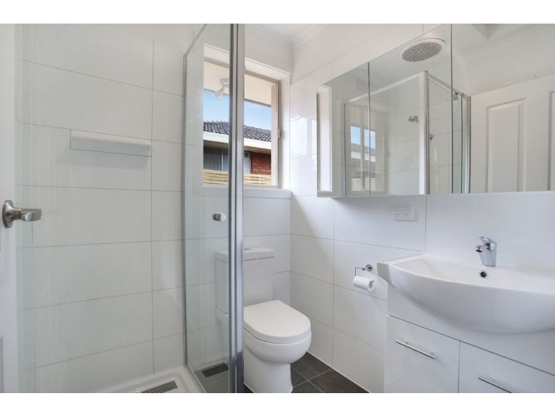 2/1 Oakes Avenue, Clayton South VIC 3169