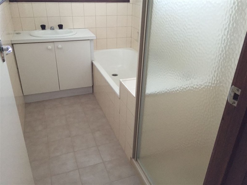 4/64 Edinburgh Street, Clayton VIC 3168