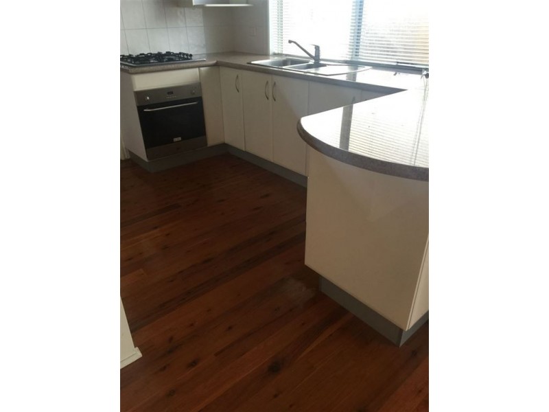 2/10 Tudor Street, Bentleigh East VIC 3165