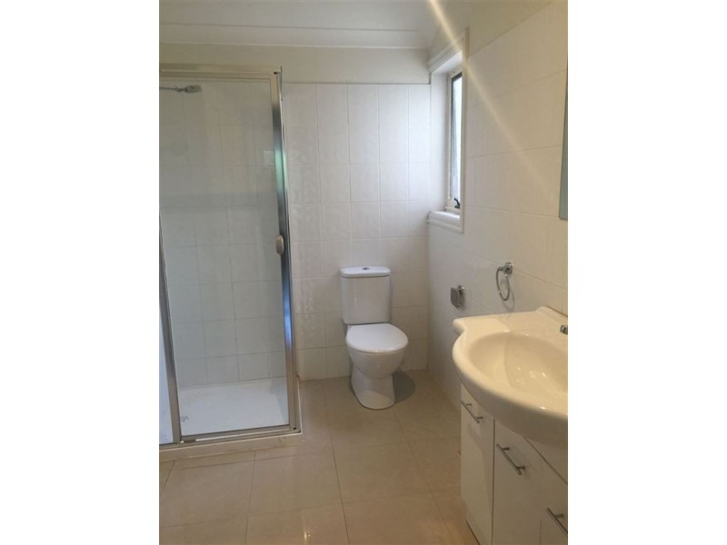 2/10 Tudor Street, Bentleigh East VIC 3165