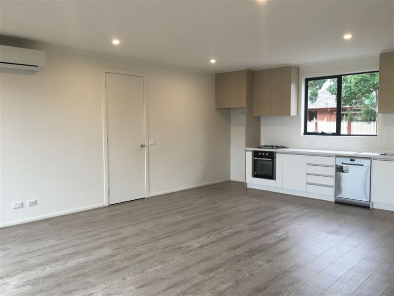 26 Laura Street, Clayton South VIC 3169