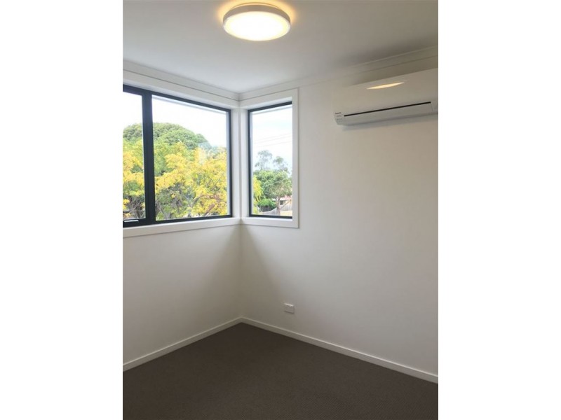 26 Laura Street, Clayton South VIC 3169