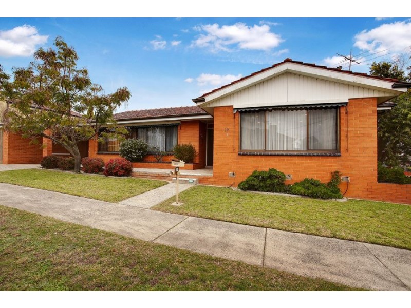 14 Simon Street, Clayton South VIC 3169