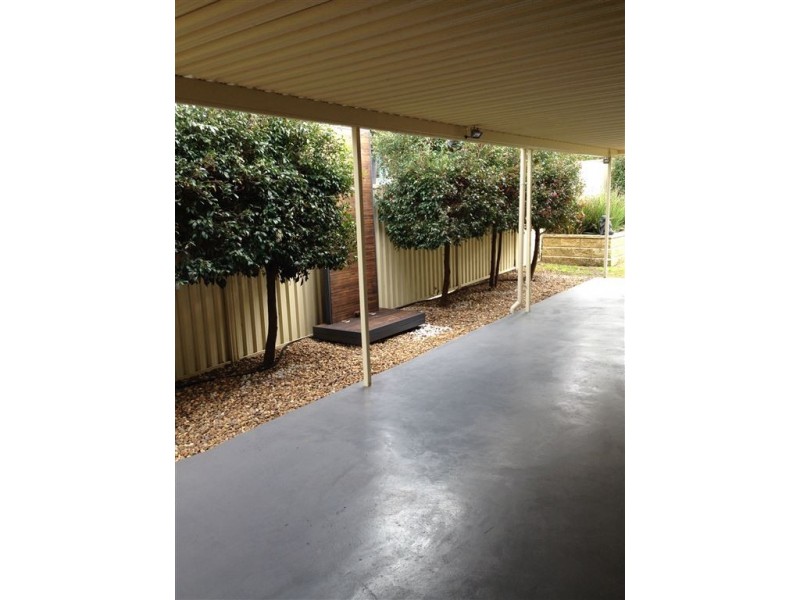 13 Raven Crescent, Narre Warren VIC 3805