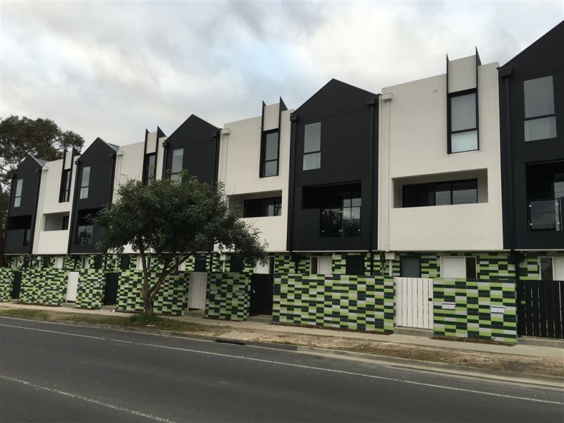 33/163 Carinish Road, Clayton VIC 3168