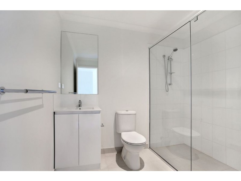 32/163 Carinish Road, Clayton VIC 3168