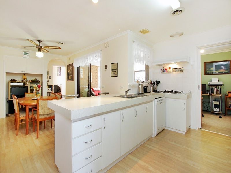 3 Glenys Court, Clarinda VIC 3169