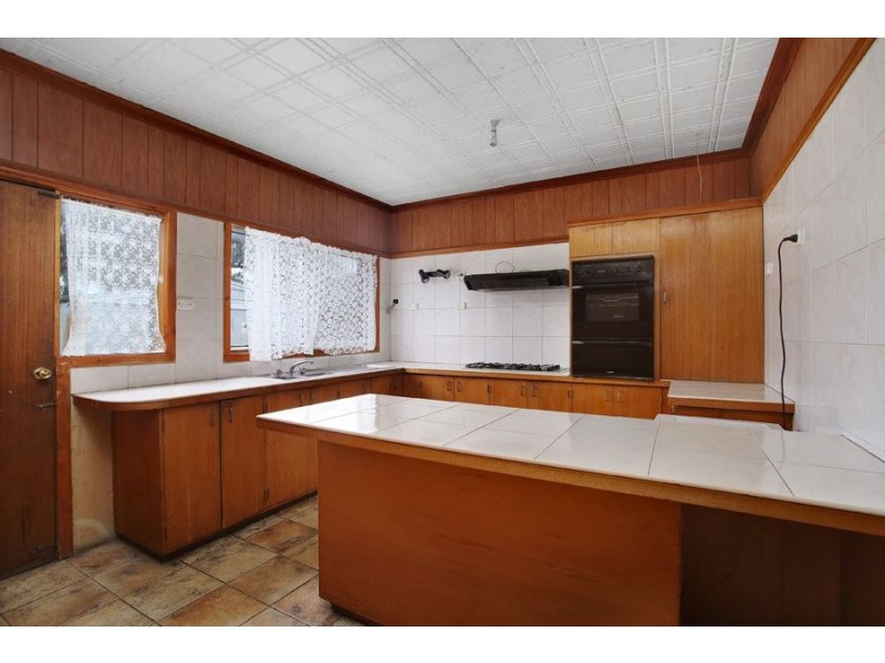 4 Bond Street, Clayton South VIC 3169