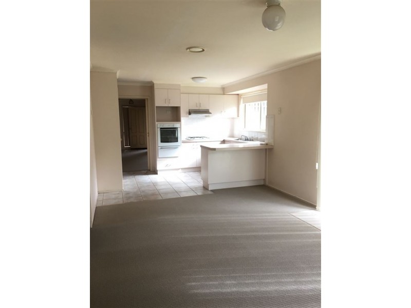 28 Euroa Avenue, Berwick VIC 3806