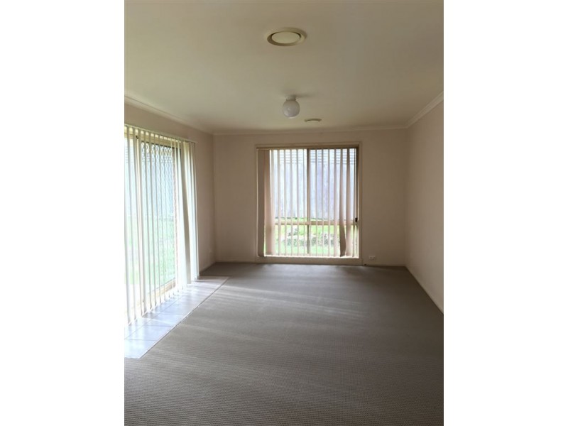 28 Euroa Avenue, Berwick VIC 3806