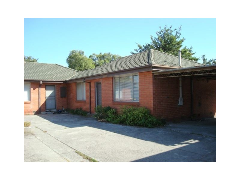 2/25 Burns Avenue, Clayton South VIC 3169