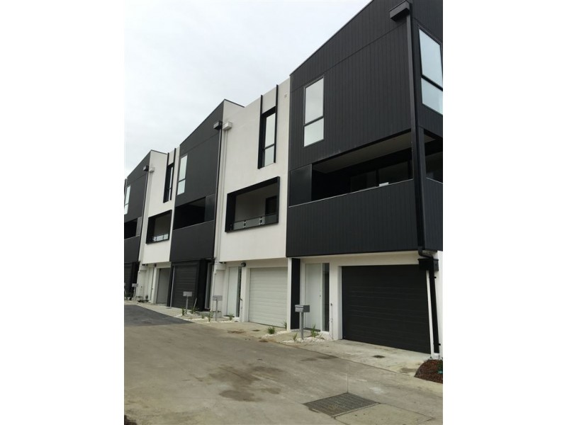 163 Carinish Road, Clayton VIC 3168