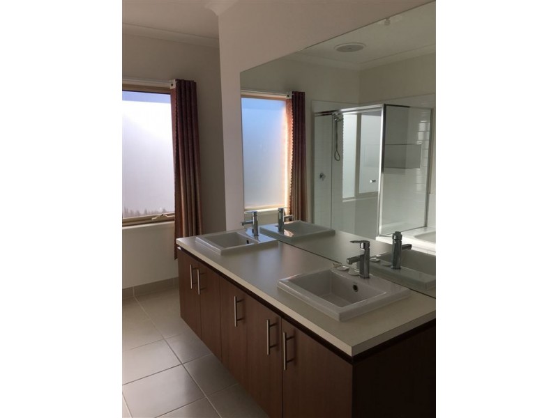 75 Tyers Lane, Keysborough VIC 3173