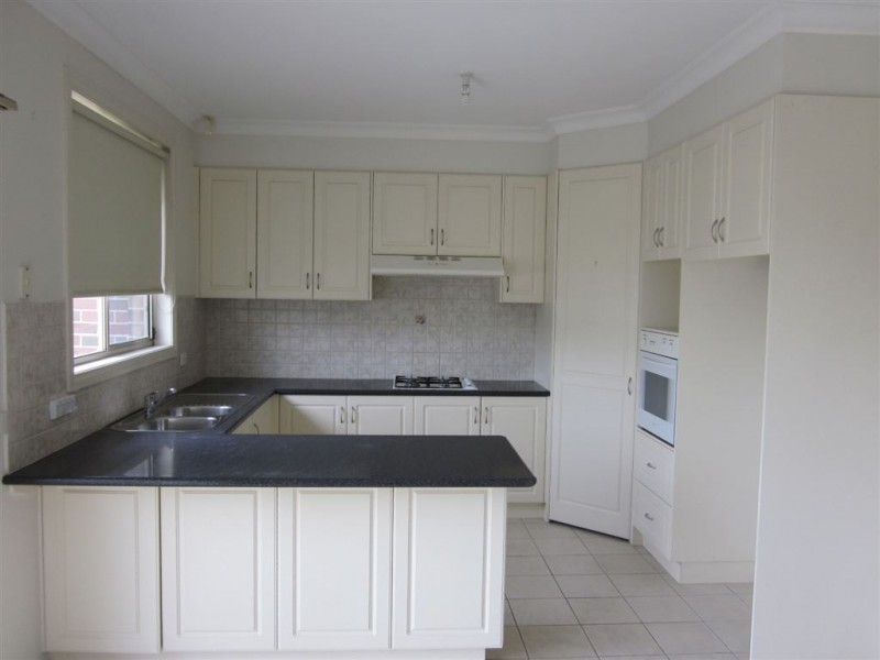 2/9 Madeleine Road, Clayton VIC 3168