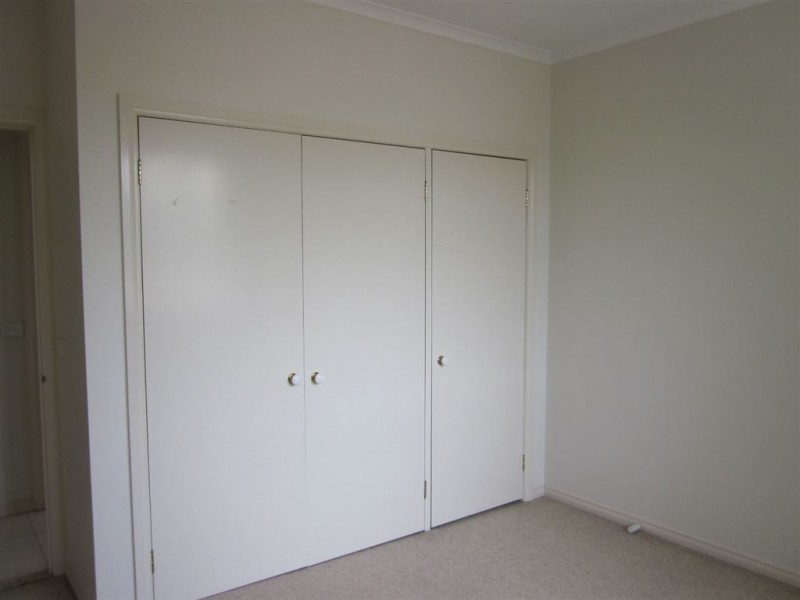 2/9 Madeleine Road, Clayton VIC 3168