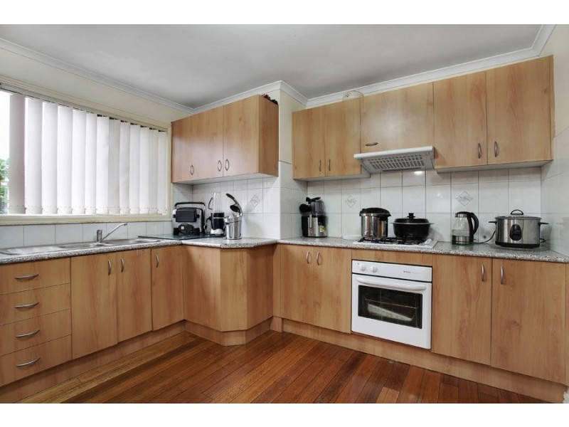 1/32 Dennis St, Clayton VIC 3168