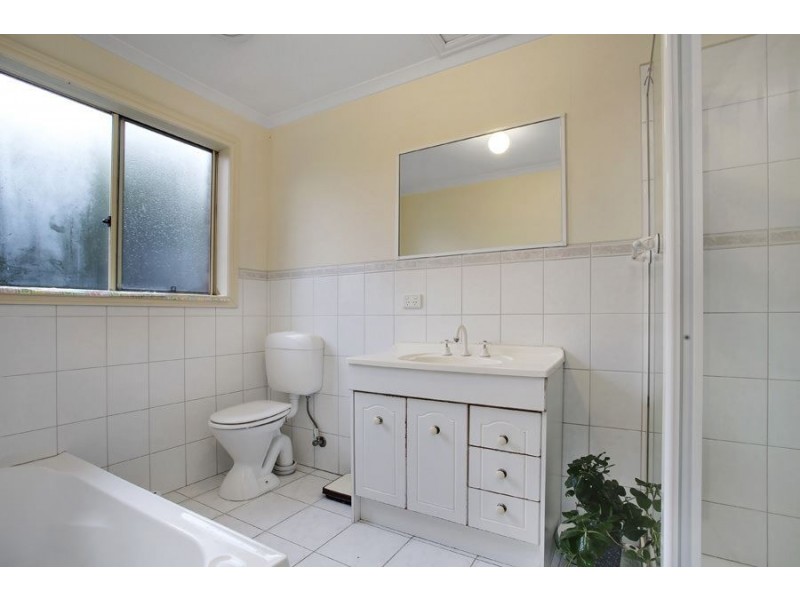 1/32 Dennis St, Clayton VIC 3168