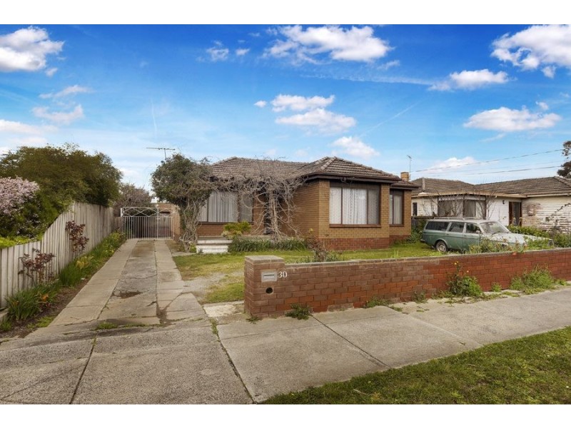 30 Dennis Street, Clayton VIC 3168