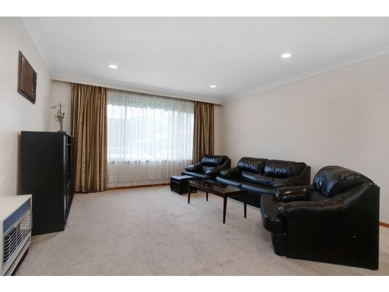 14 Simon Street, Clayton South VIC 3169