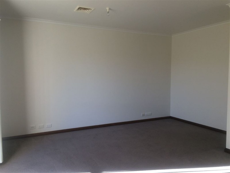 1/38 Patrick Street, Oakleigh East VIC 3166